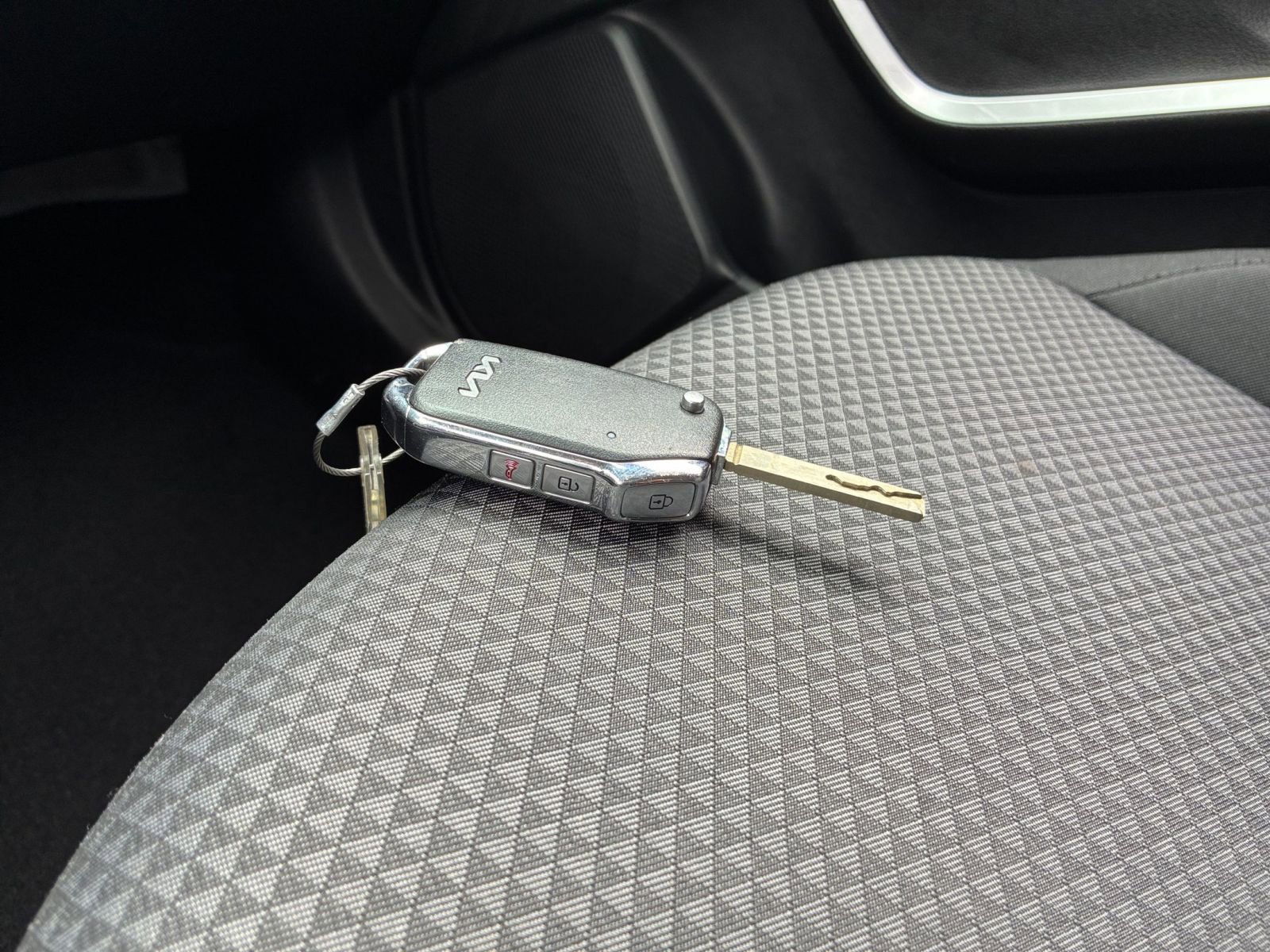 Used 2025 Kia Soul LX w/ LX Technology Package image 21
