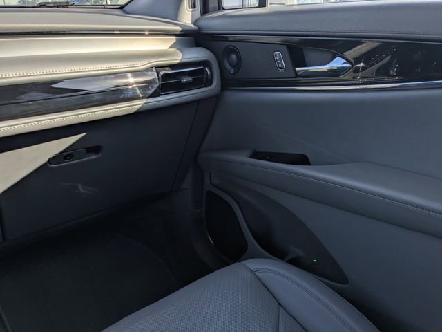 Used 2022 Lincoln Nautilus Reserve w/ Luxury Package image 17