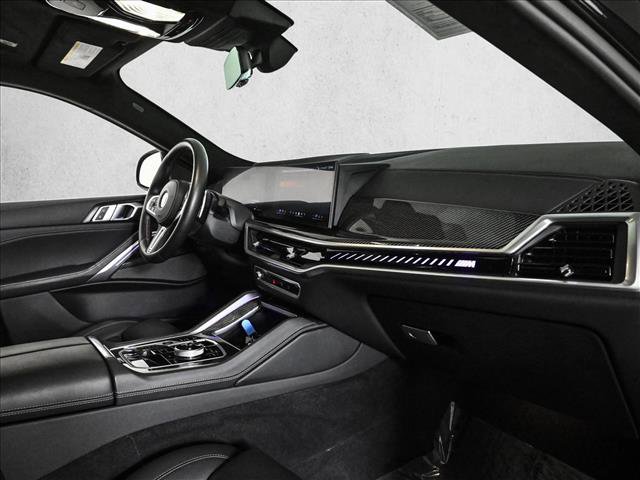 Used 2024 BMW X6 M60i image 23