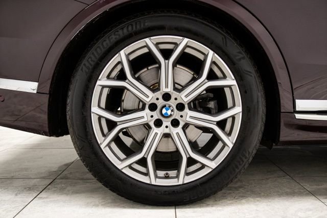 Used 2023 BMW X7 xDrive40i w/ Executive Package AWD/4WD image 35