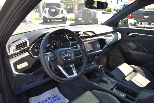 Used 2025 Audi Q3 2.0T Premium w/ Convenience Package AWD/4WD image 11