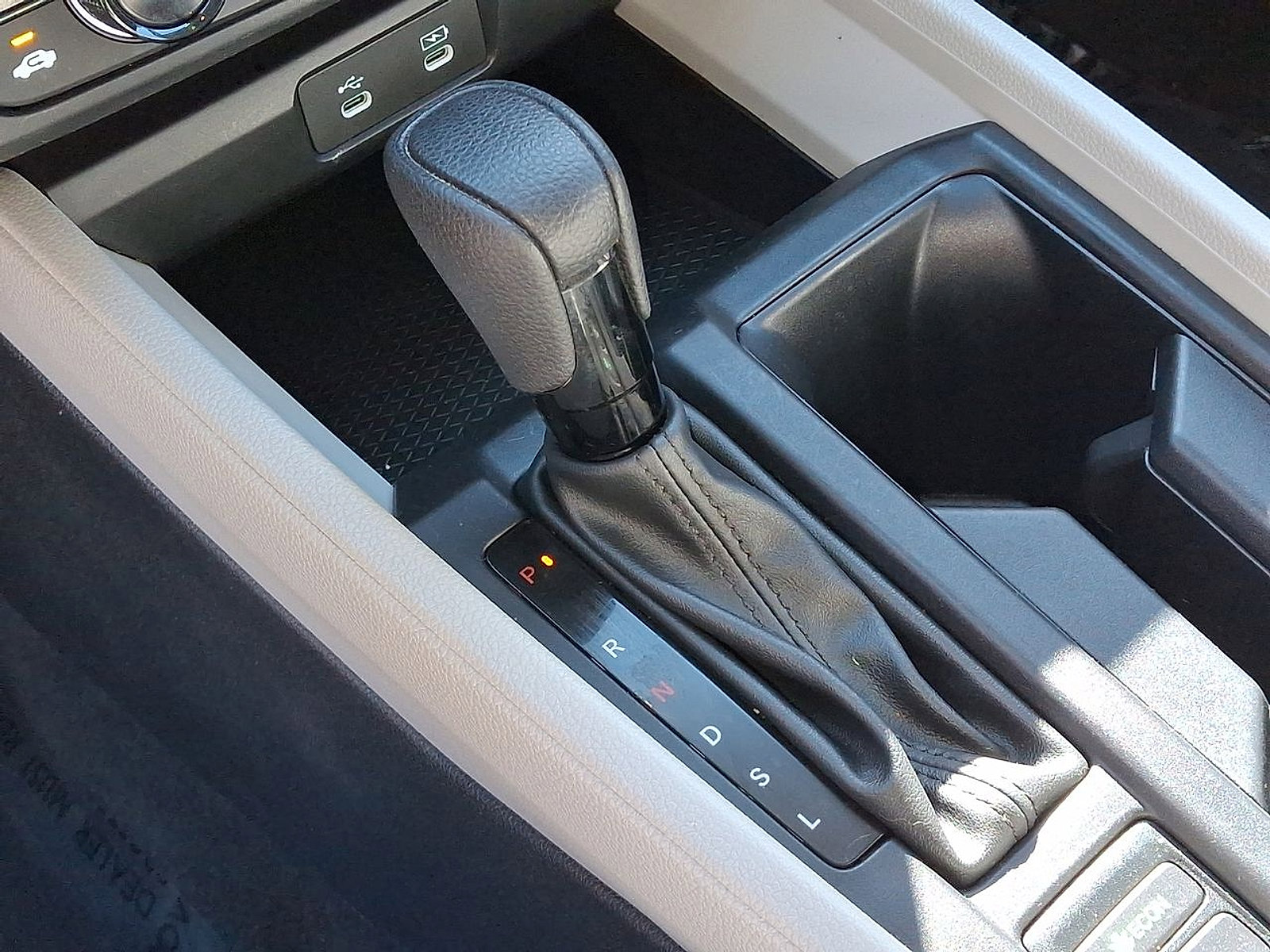 Used 2023 Honda Accord EX image 12