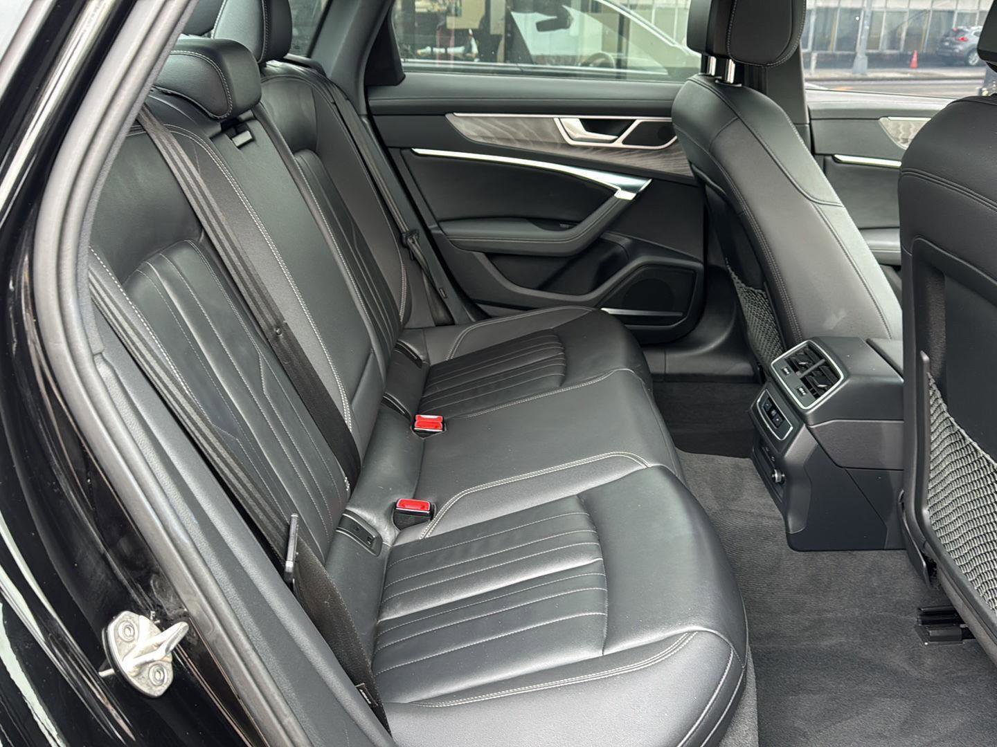 Used 2024 Audi A6 Premium Plus image 24