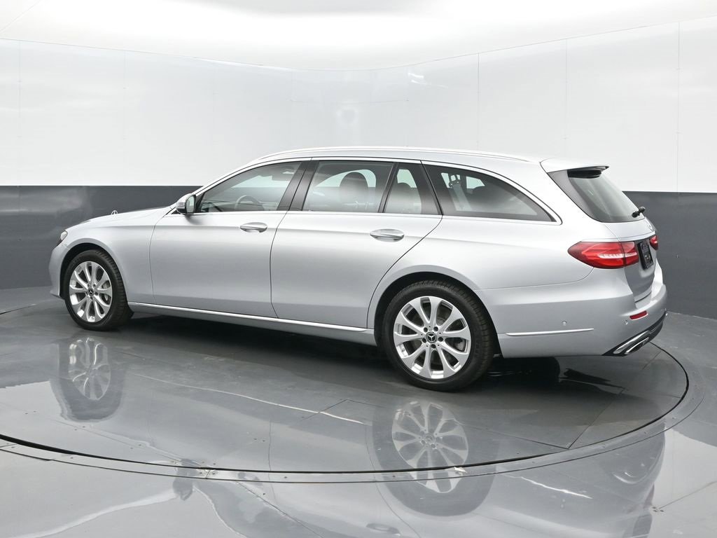 Used 2020 Mercedes-Benz E 450 4MATIC Wagon w/ Premium Package image 4
