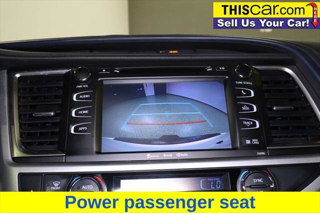 Used 2019 Toyota Highlander XLE FWD image 24