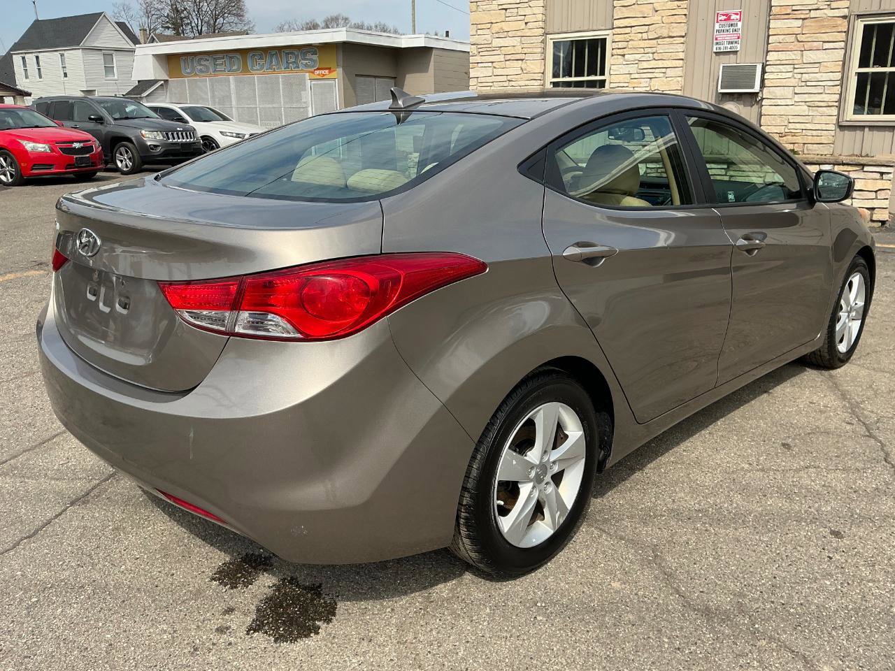 Used 2013 Hyundai Elantra GLS FWD image 3