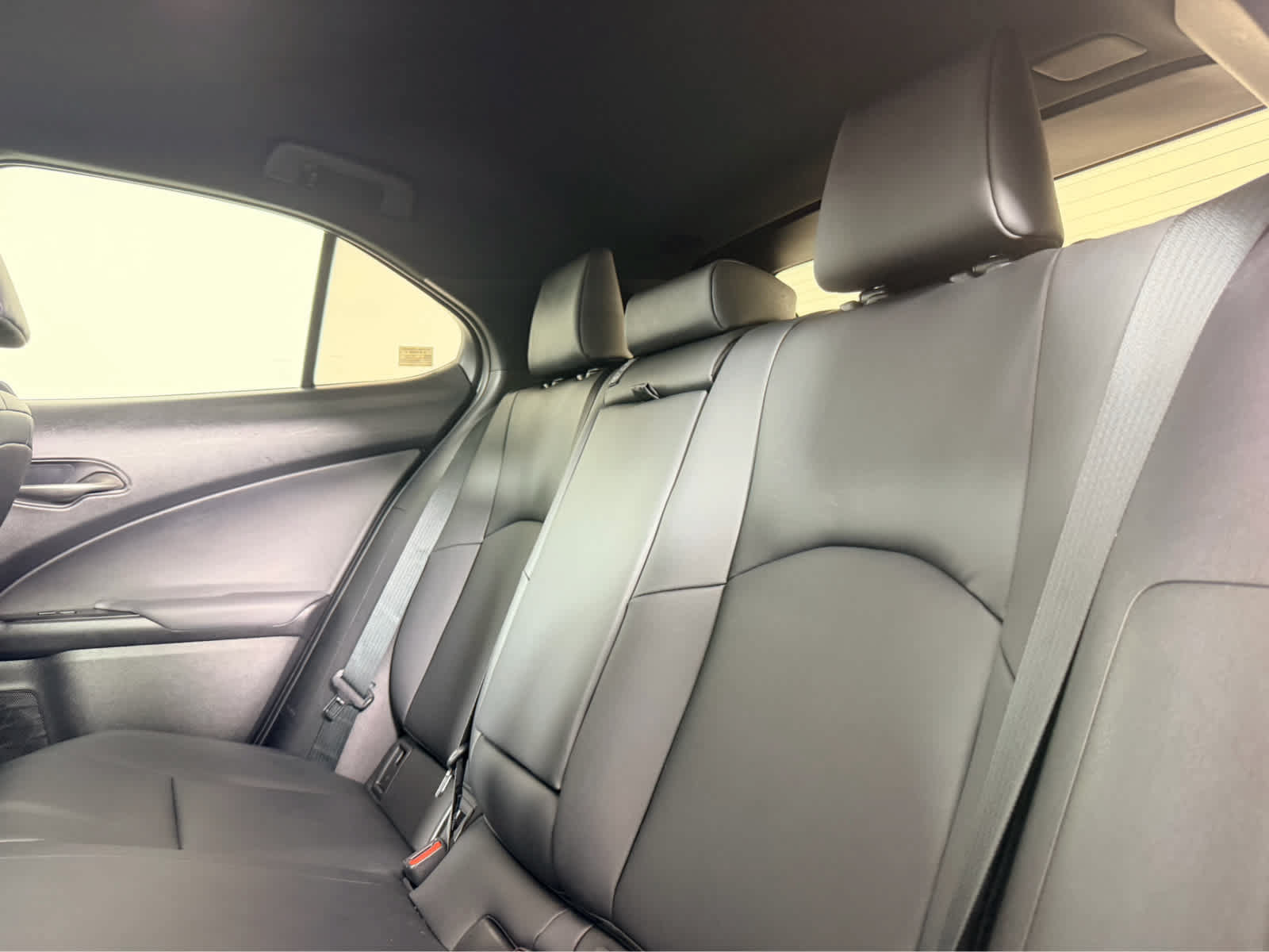 Used 2024 Lexus UX 250h FWD image 15