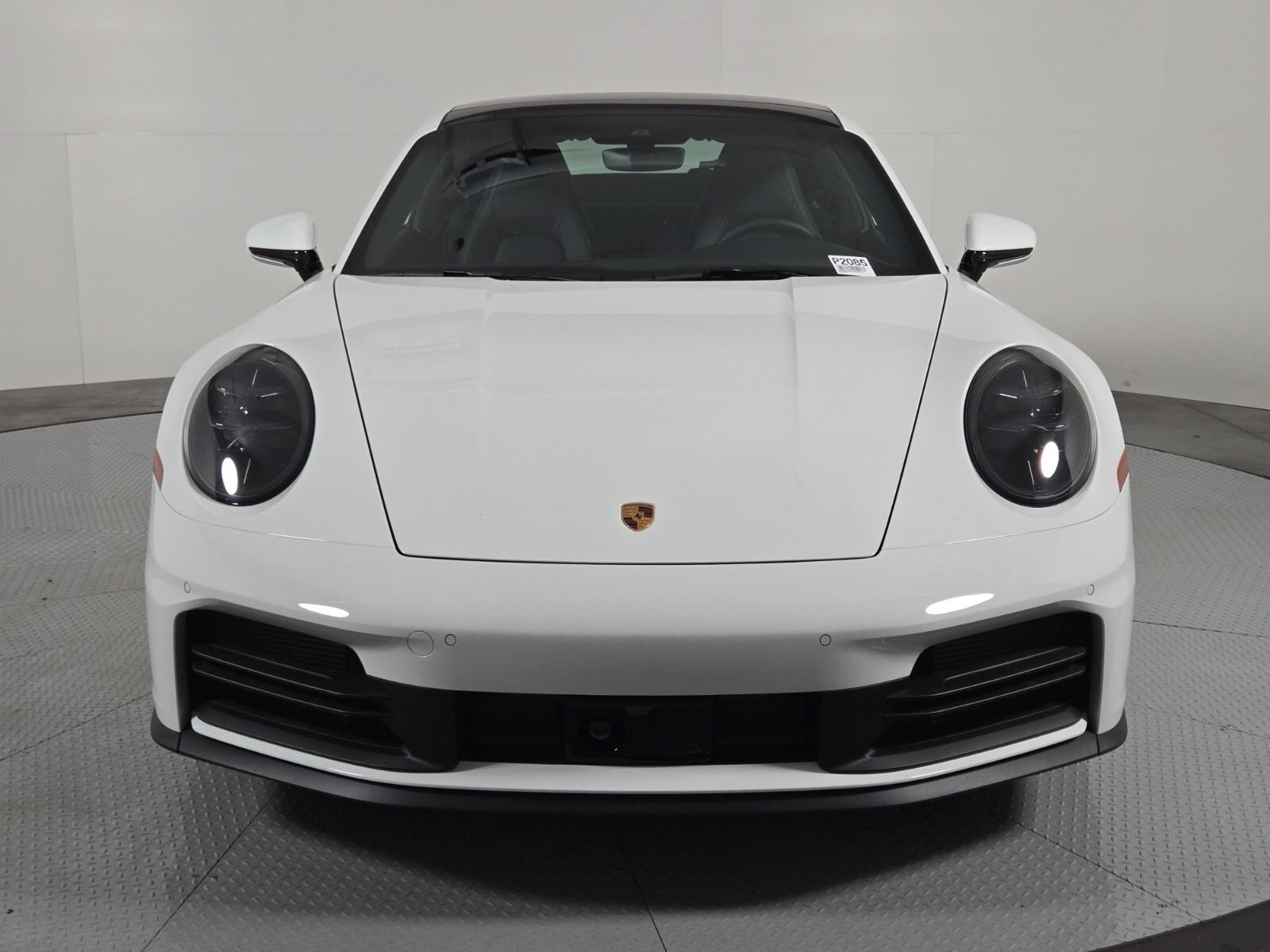 Used 2025 Porsche 911 Carrera RWD image 8