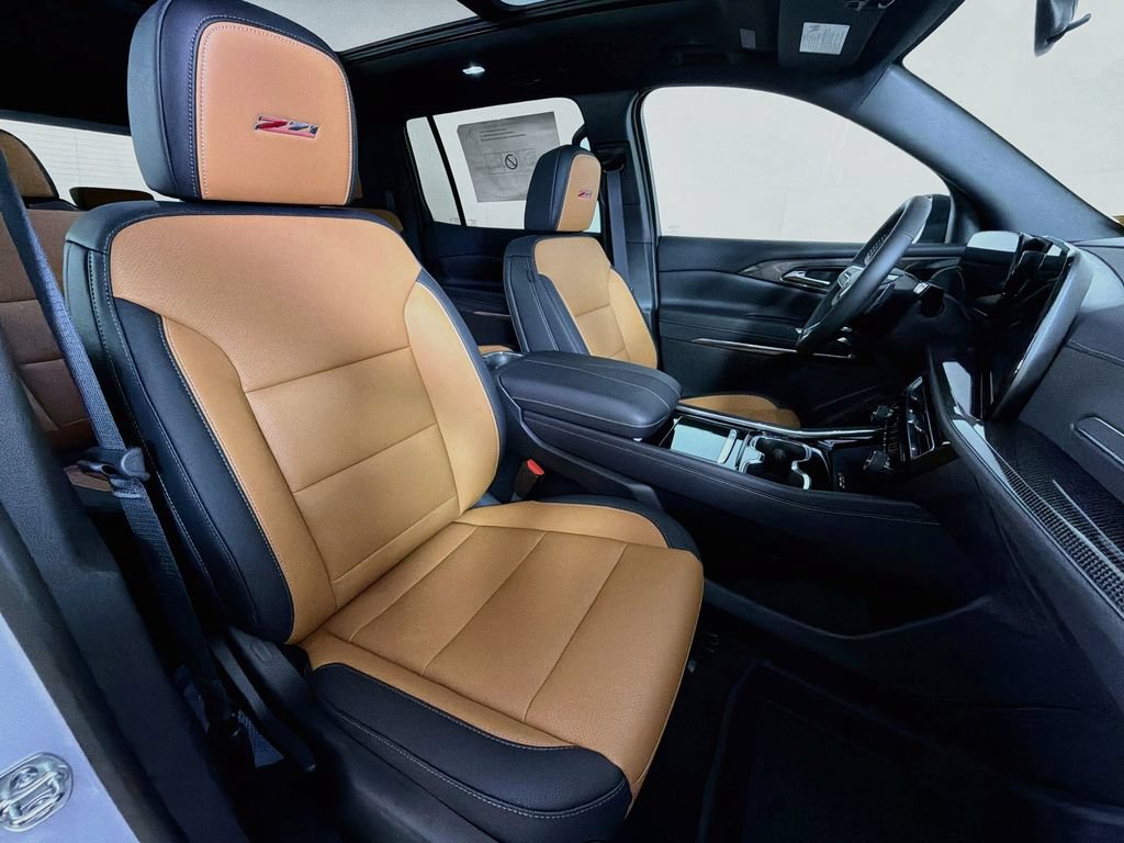 New 2027 Chevrolet Traverse Z71 w/ LPO, Floor Liner Package AWD/4WD image 25