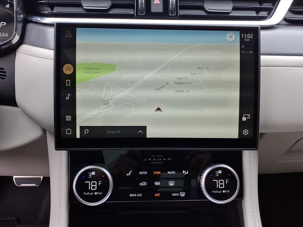 Certified 2024 Jaguar F-PACE SVR image 12