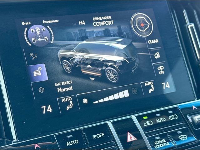 Used 2023 Lexus LX 600 F Sport w/ Accessory Package (Z1) image 35