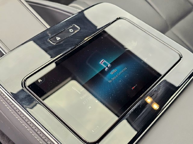 Certified 2023 Mercedes-Benz Maybach GLS 600 4MATIC image 31