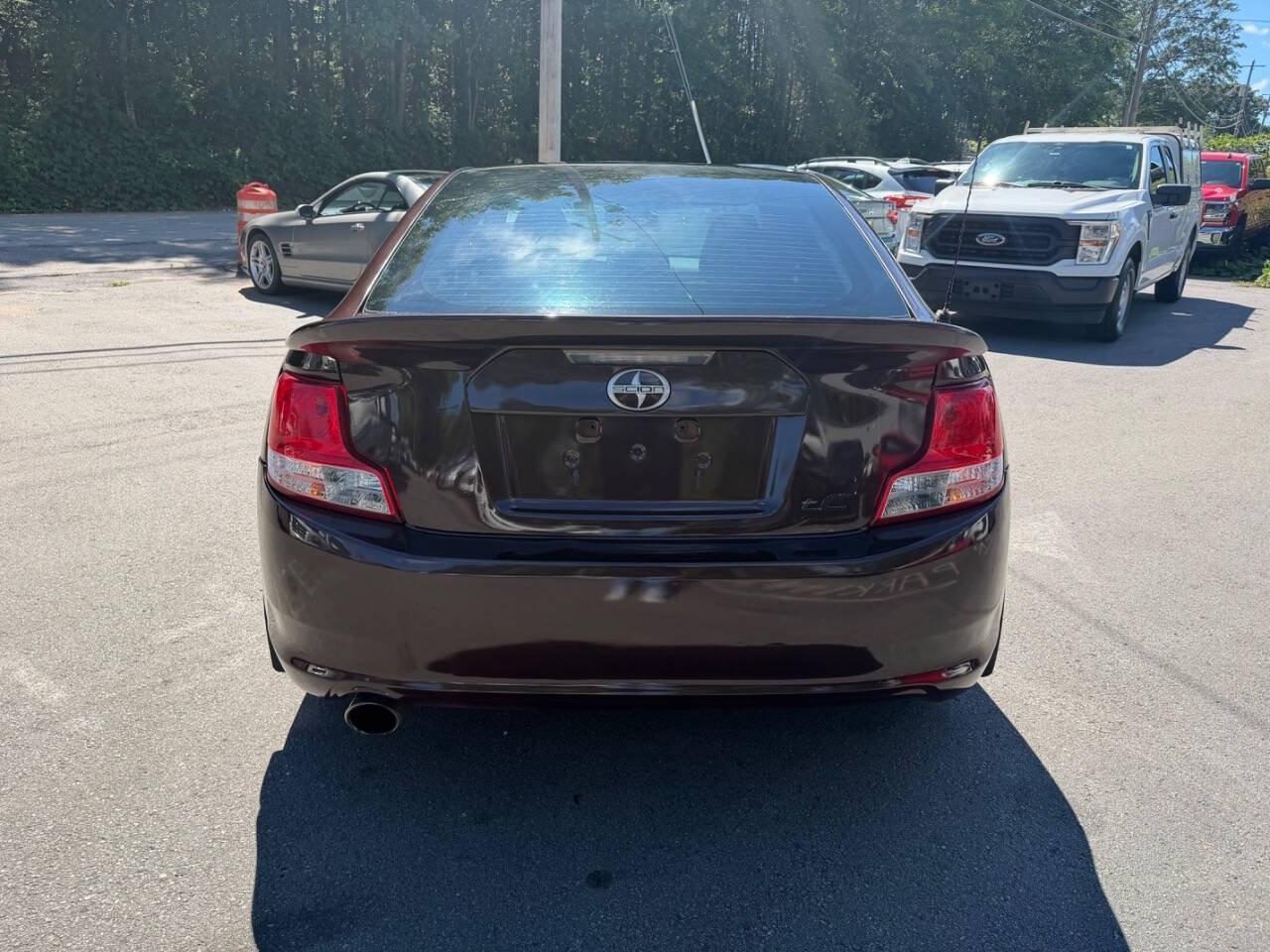 Used 2011 Scion tC FWD image 5