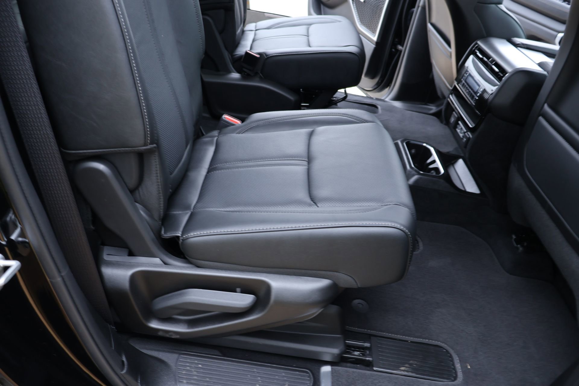 New 2026 Jeep Grand Wagoneer Limited AWD/4WD image 16