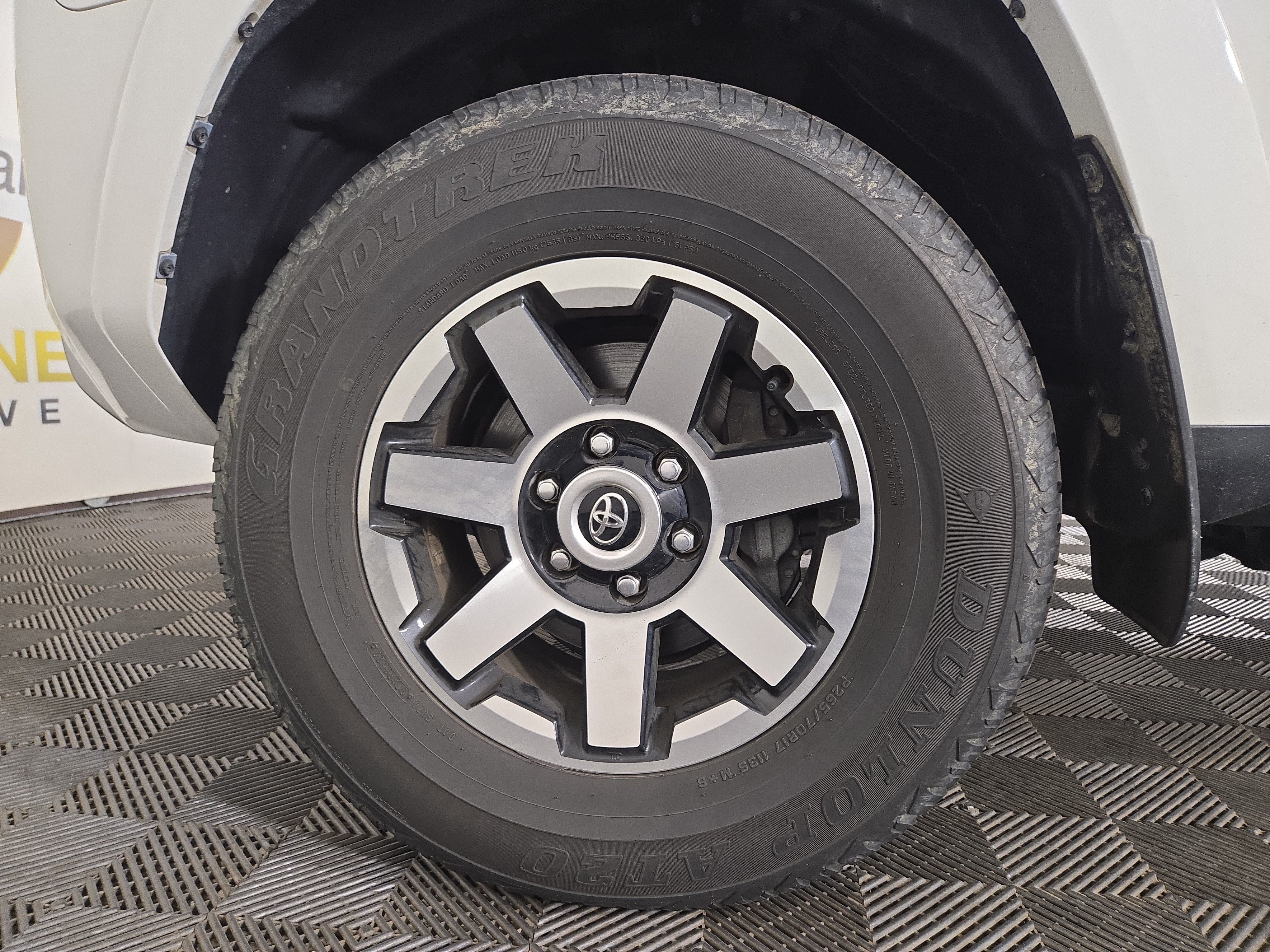 Used 2022 Toyota 4Runner TRD Off-Road Premium w/ Moonroof Package AWD/4WD image 35