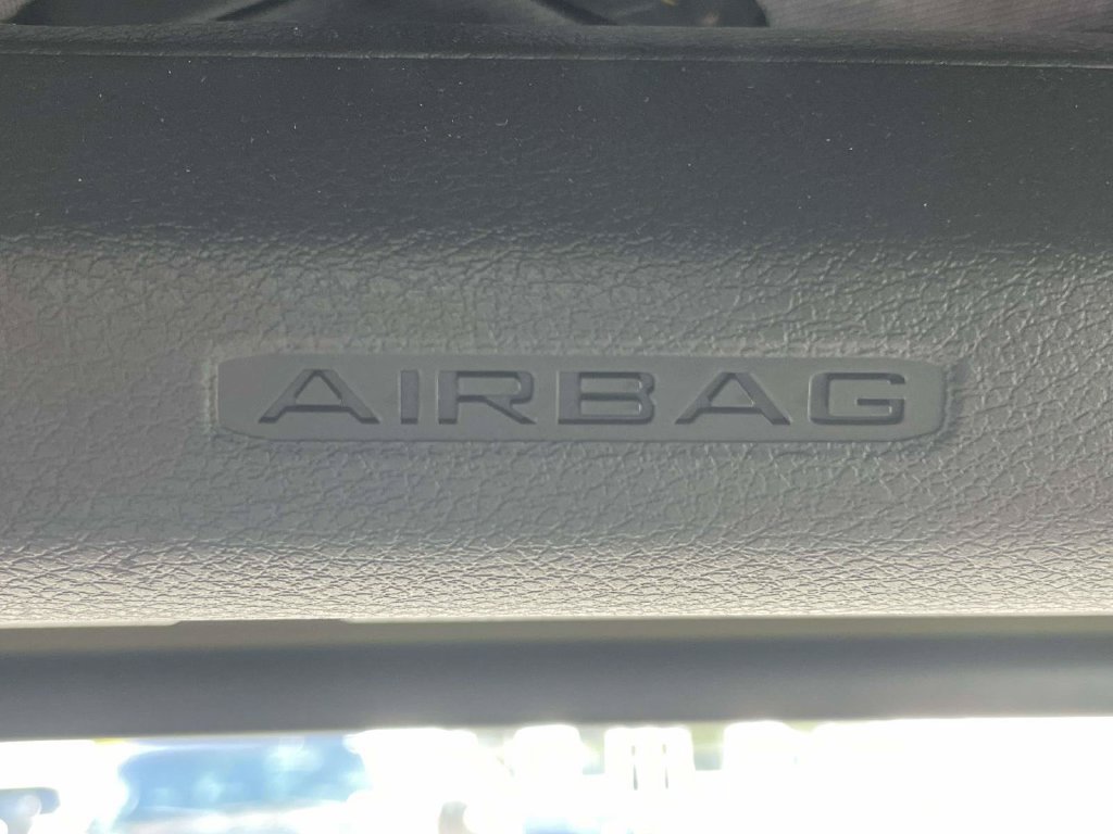 Used 2025 Jeep Wrangler Sport AWD/4WD image 27