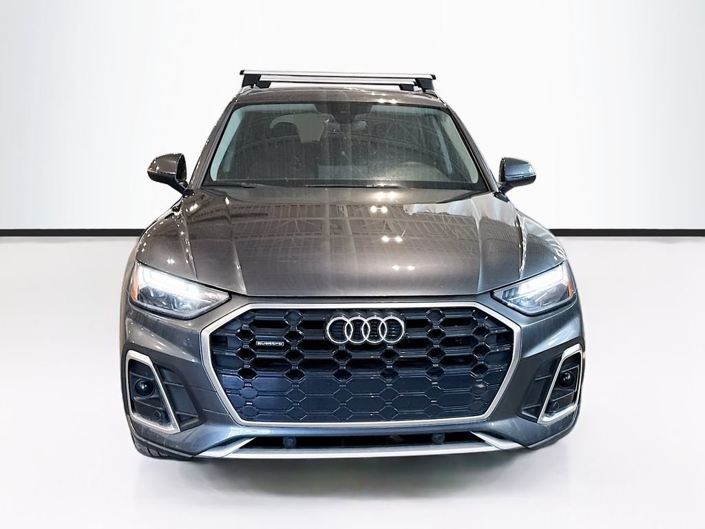 Used 2023 Audi Q5 2.0T Premium w/ Convenience Package AWD/4WD image 2