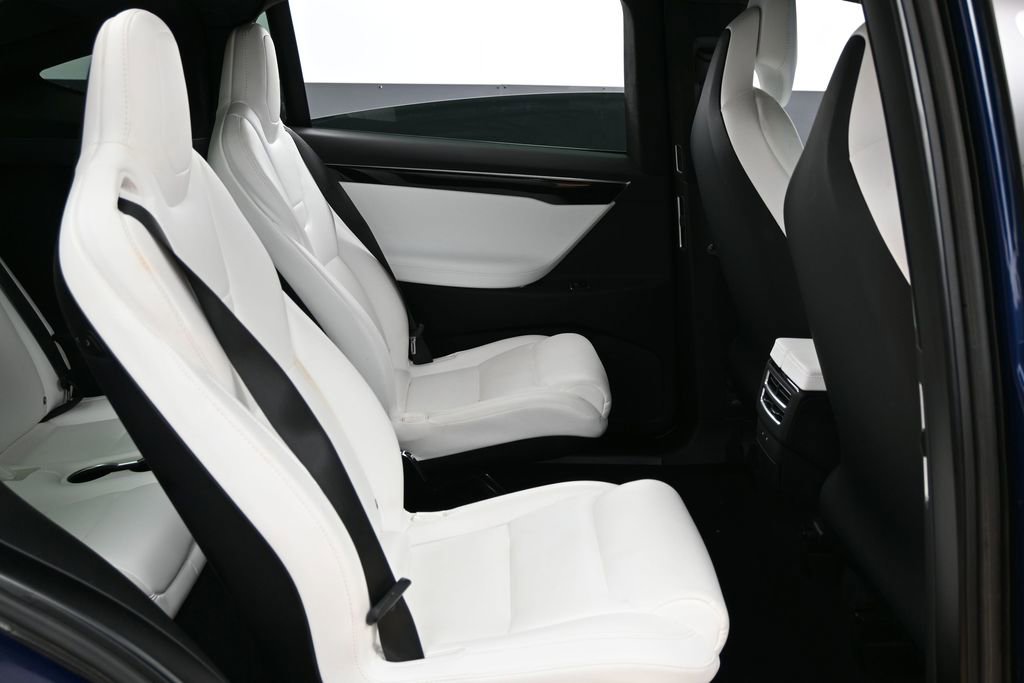 Used 2017 Tesla Model X 90D image 41