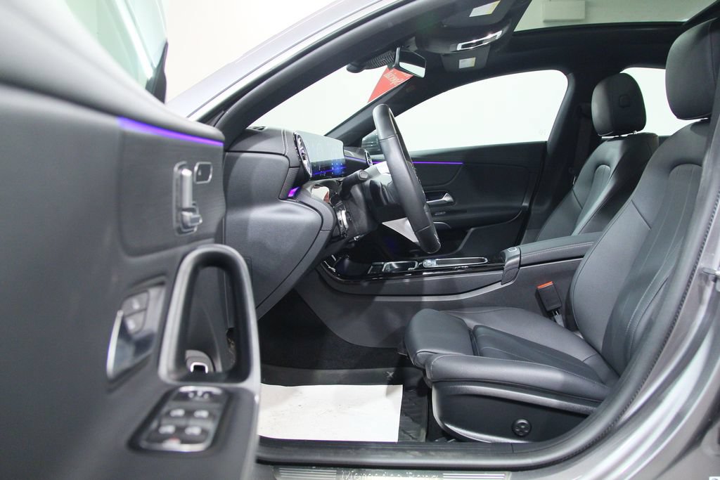 Certified 2025 Mercedes-Benz CLA 250 4MATIC image 5