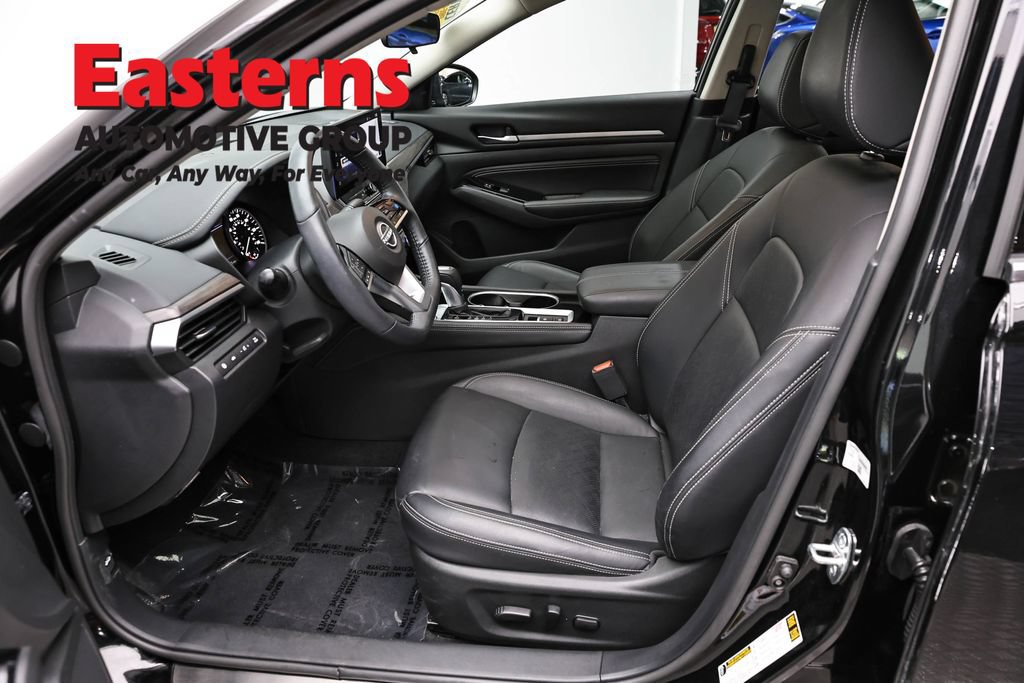Used 2023 Nissan Altima 2.5 SL FWD image 14