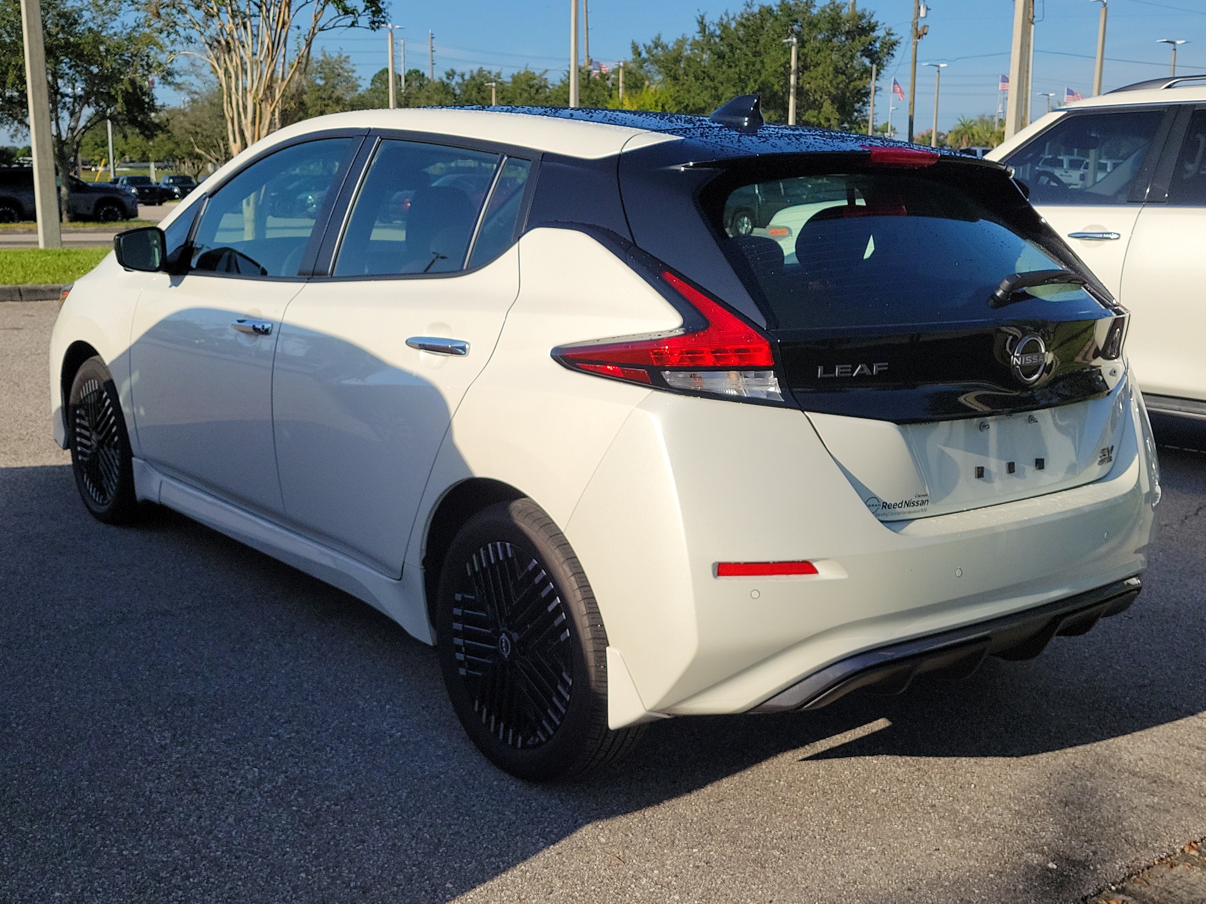 Certified 2023 Nissan Leaf SV Plus FWD image 4