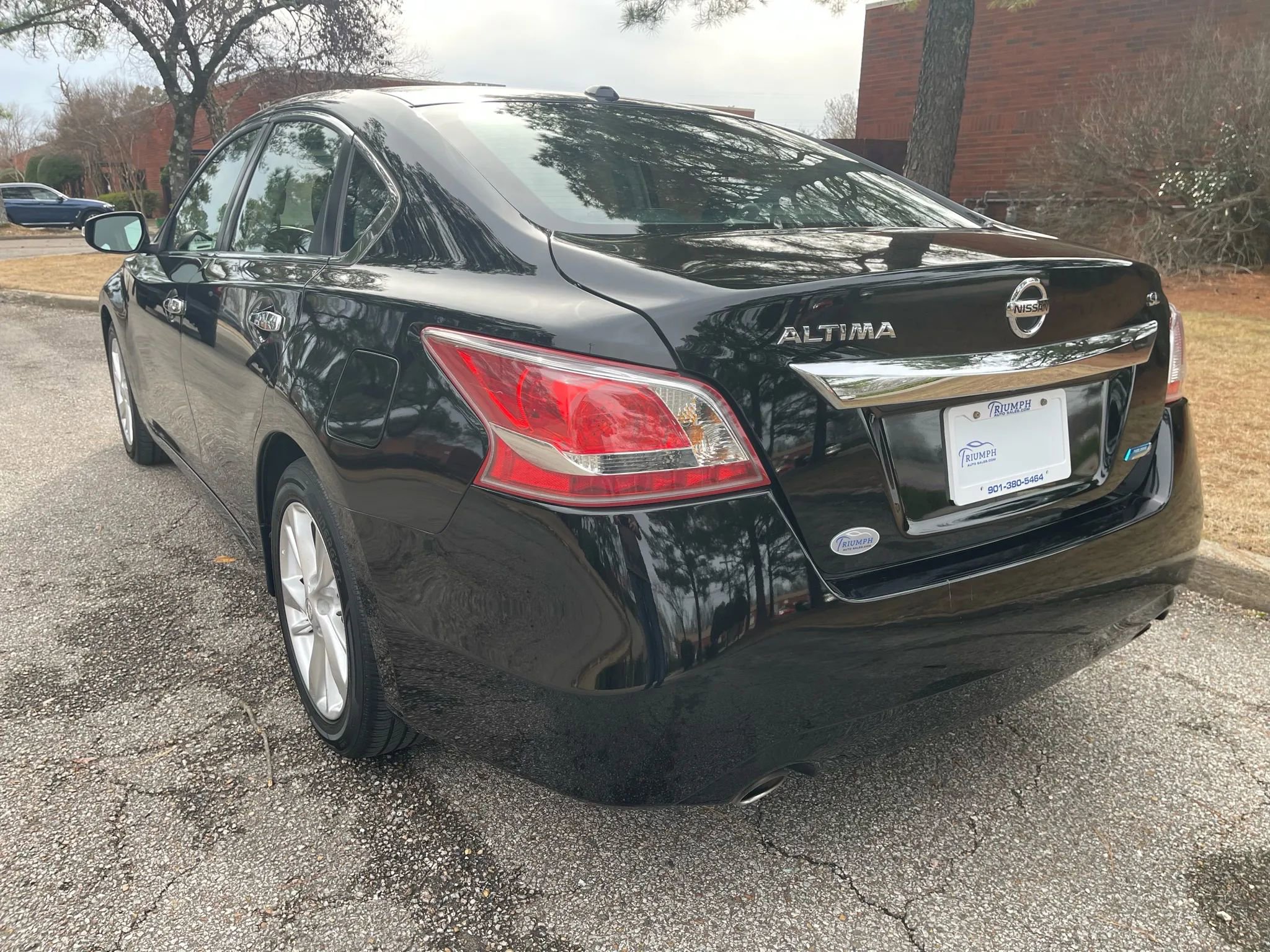 Used 2013 Nissan Altima 2.5 SL w/ Technology Pkg image 3