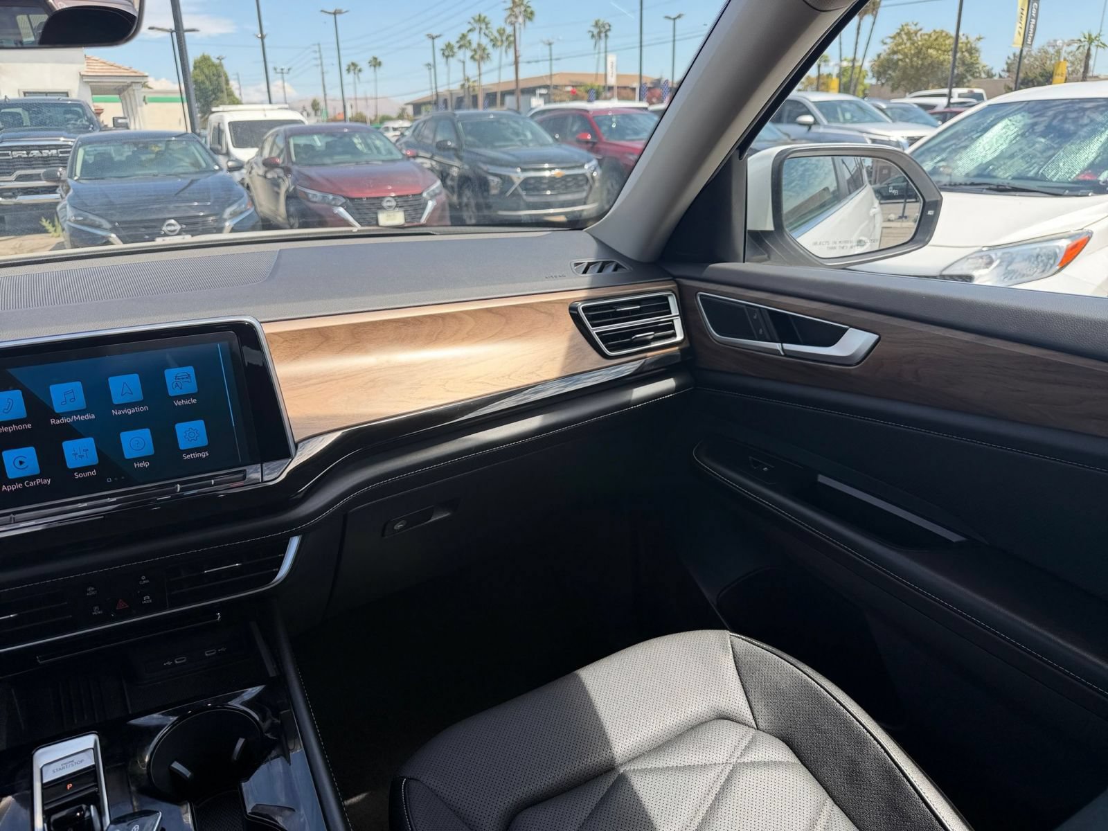 Used 2026 Volkswagen Atlas SE FWD image 33