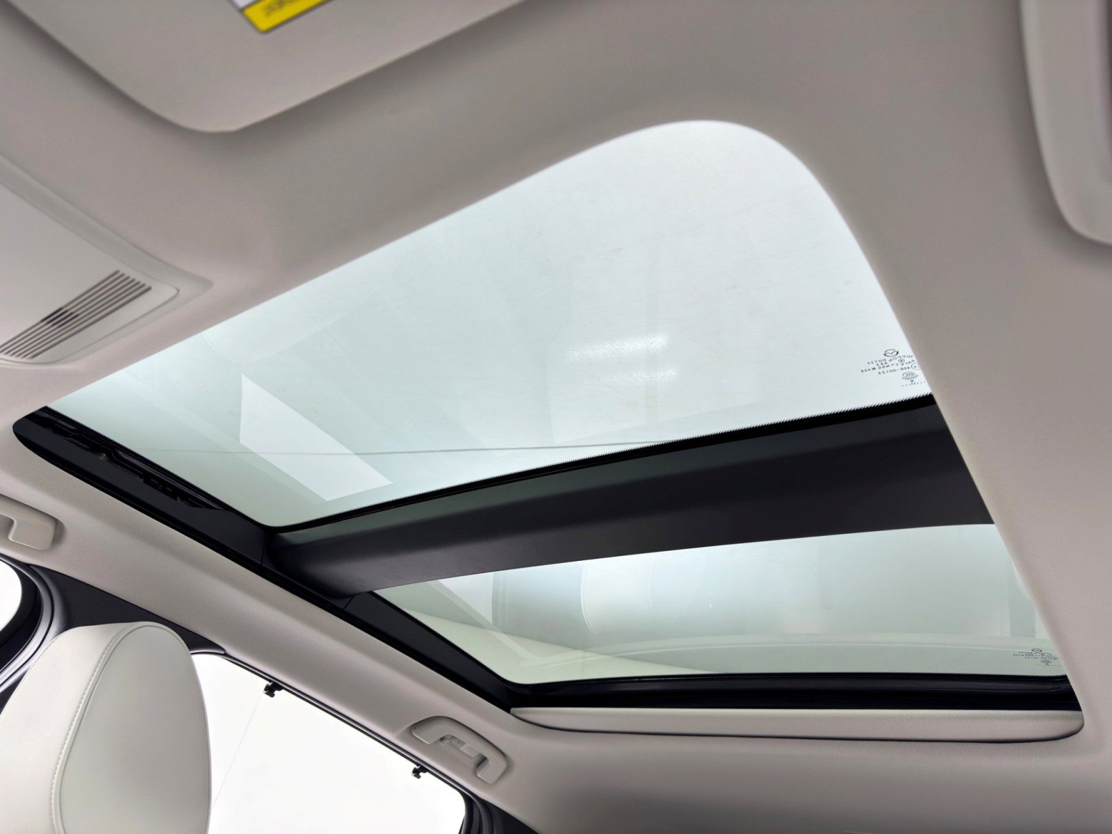 Used 2025 MAZDA CX-90 3.3 Turbo w/ Premium Plus Pkg image 12