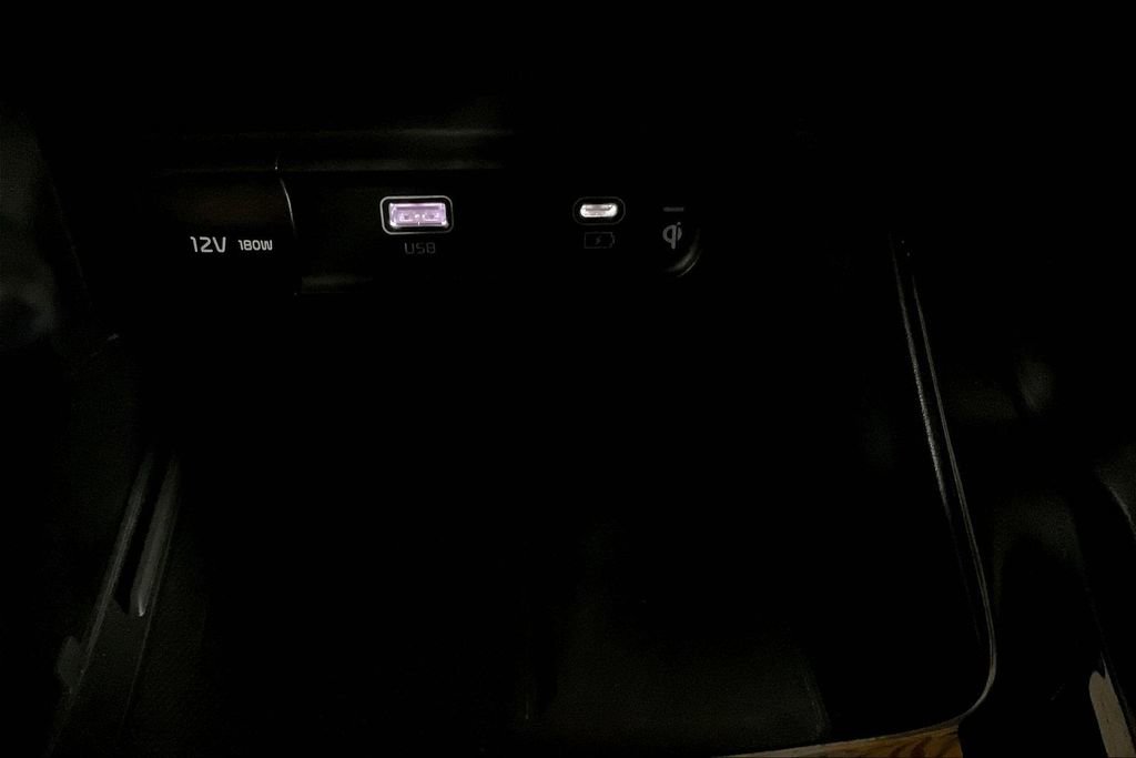 Used 2025 Kia Telluride S AWD/4WD image 32