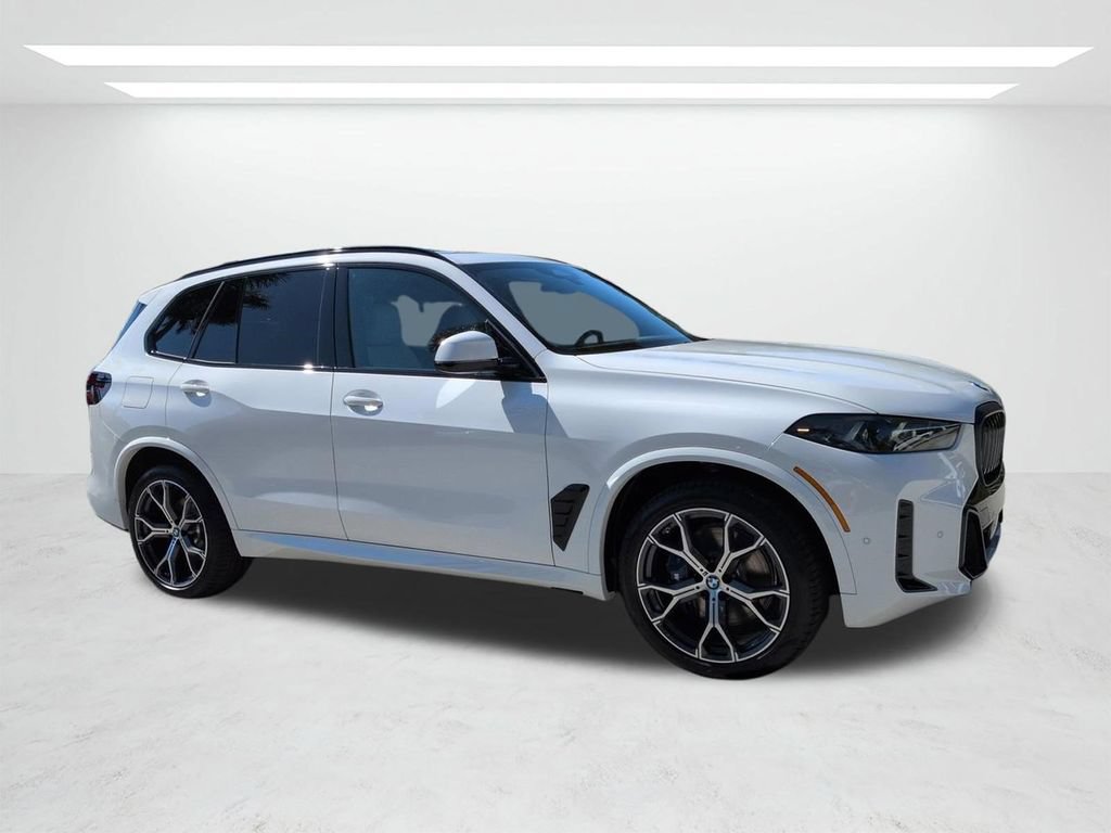 New 2026 BMW X5 xDrive40i w/ M Sport Package AWD/4WD image 2
