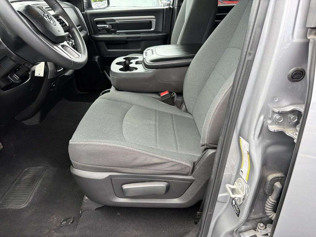 Used 2024 RAM 1500 Classic SLT AWD/4WD image 22