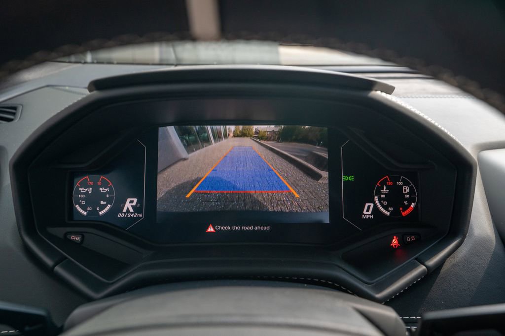 Used 2024 Lamborghini Huracan Sterrato image 37