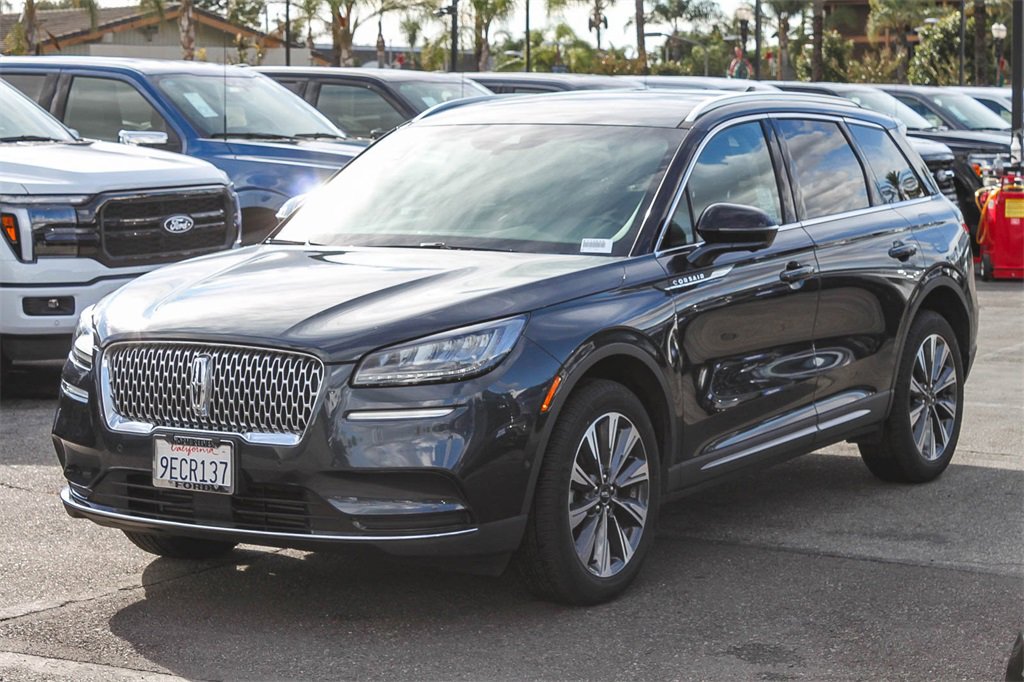 Used 2022 Lincoln Corsair Reserve image 3