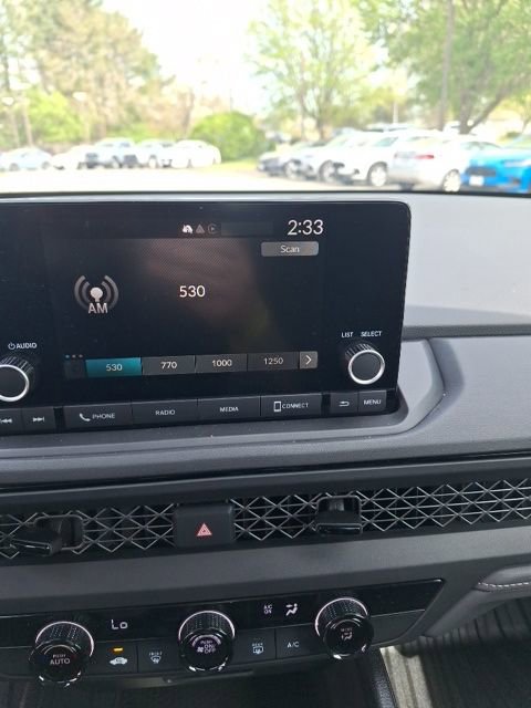 Used 2023 Honda Accord LX image 13