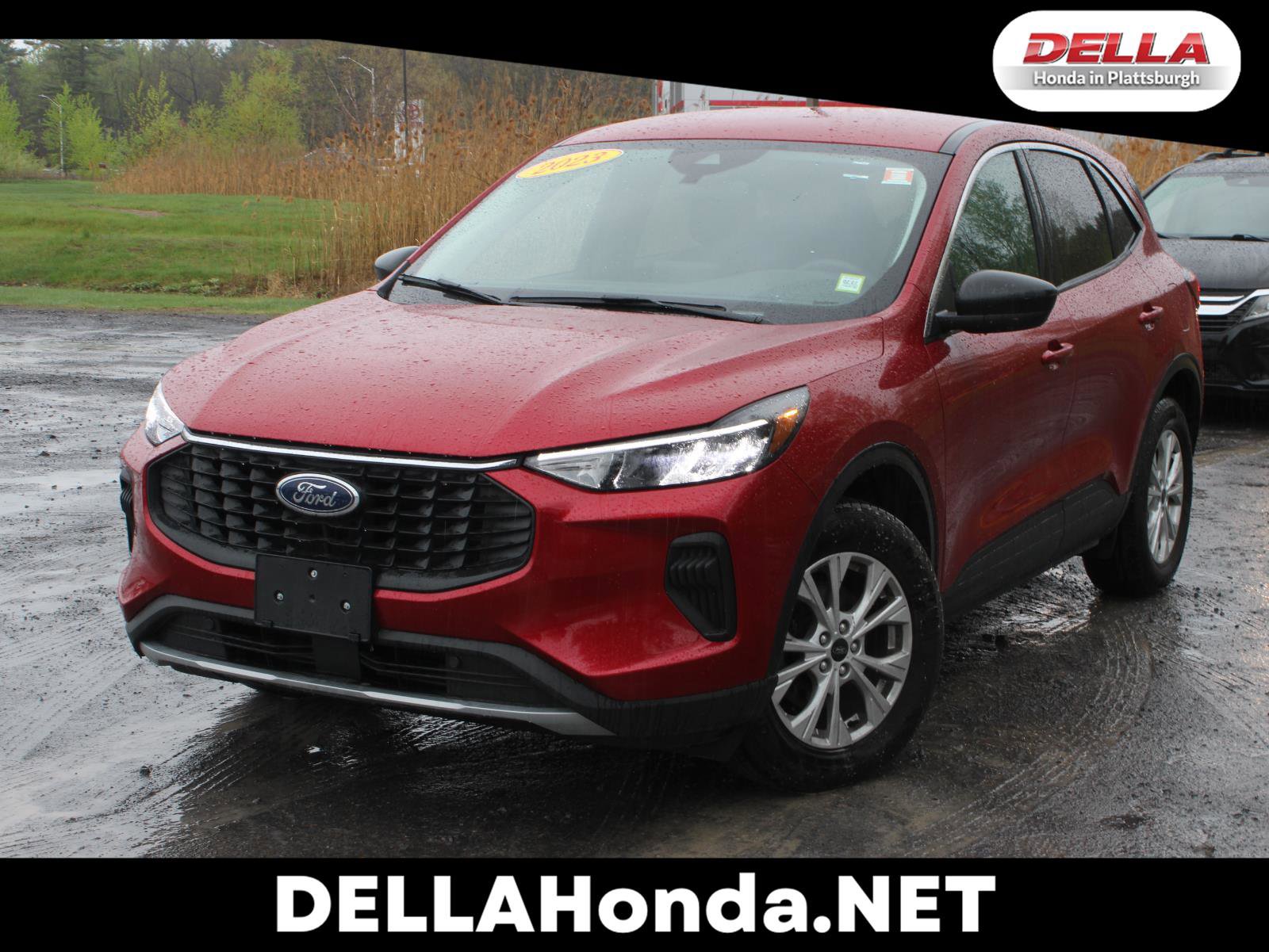Used 2023 Ford Escape Active AWD/4WD image 1