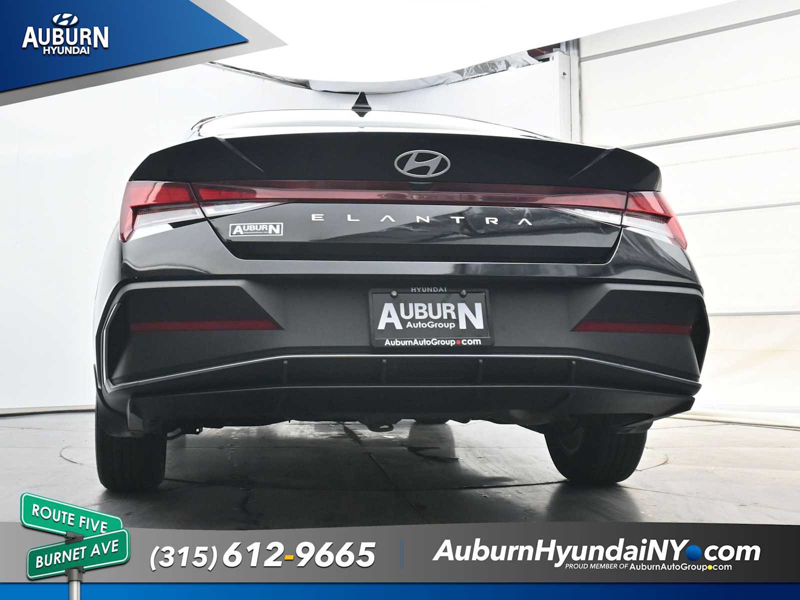 Used 2024 Hyundai Elantra SE FWD image 20