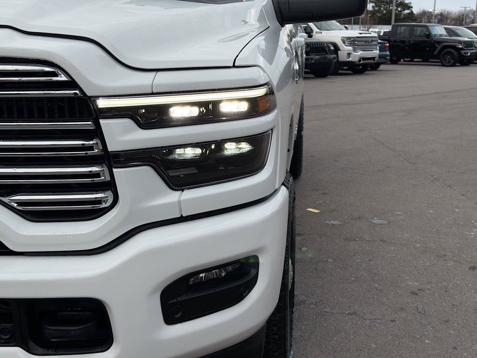 New 2026 RAM 2500 Laramie w/ Sport Appearance Package AWD/4WD image 10