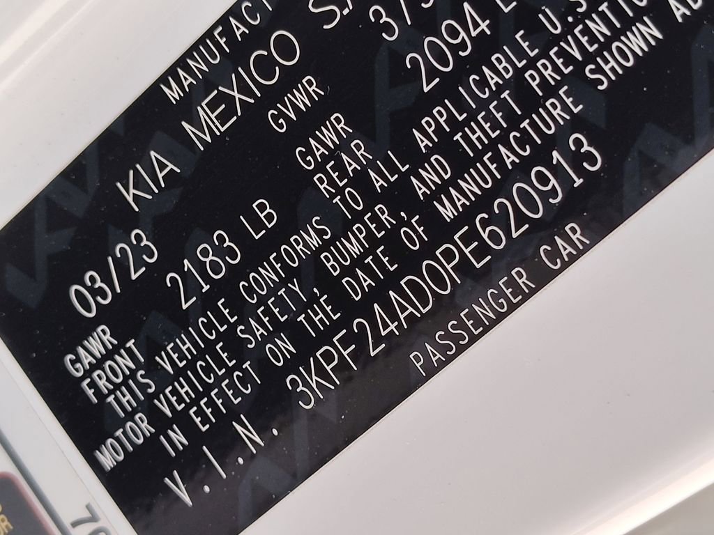 Used 2023 Kia Forte LXS image 17