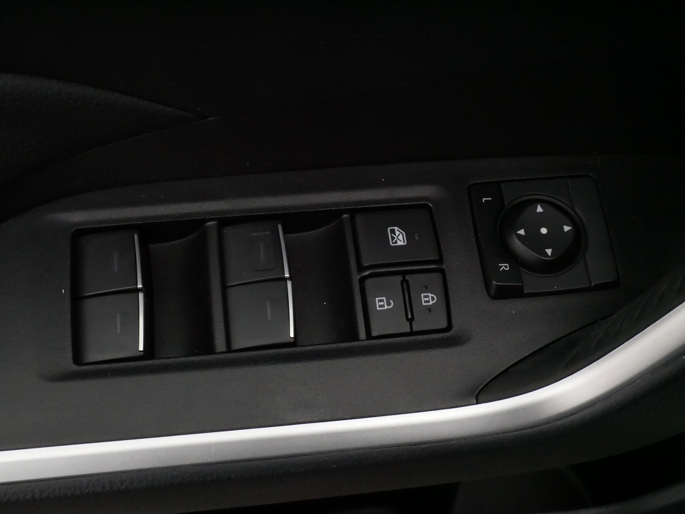 Certified 2025 Toyota RAV4 XLE Premium image 19