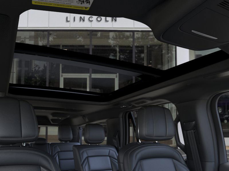 New 2025 Lincoln Navigator L Reserve image 22