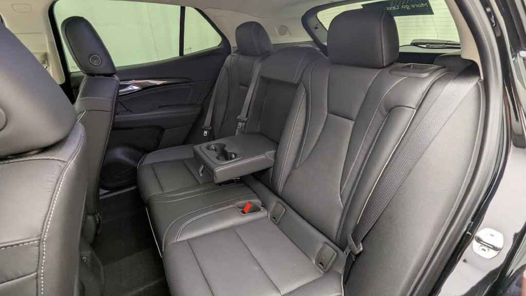 Used 2021 Buick Envision Essence FWD image 30