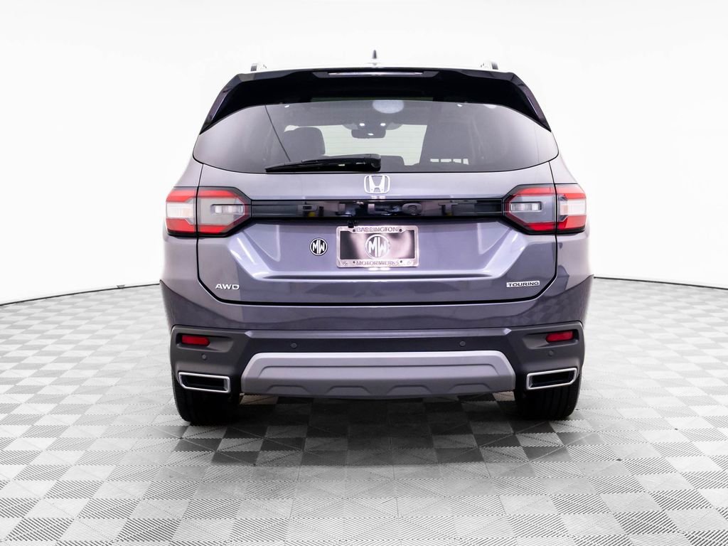 Certified 2024 Honda Pilot Touring image 5