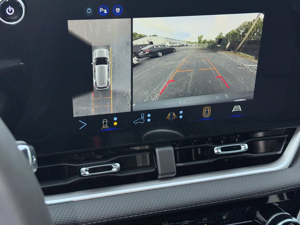 New 2027 Chevrolet Equinox LT w/ Safety and Technology Package FWD image 28