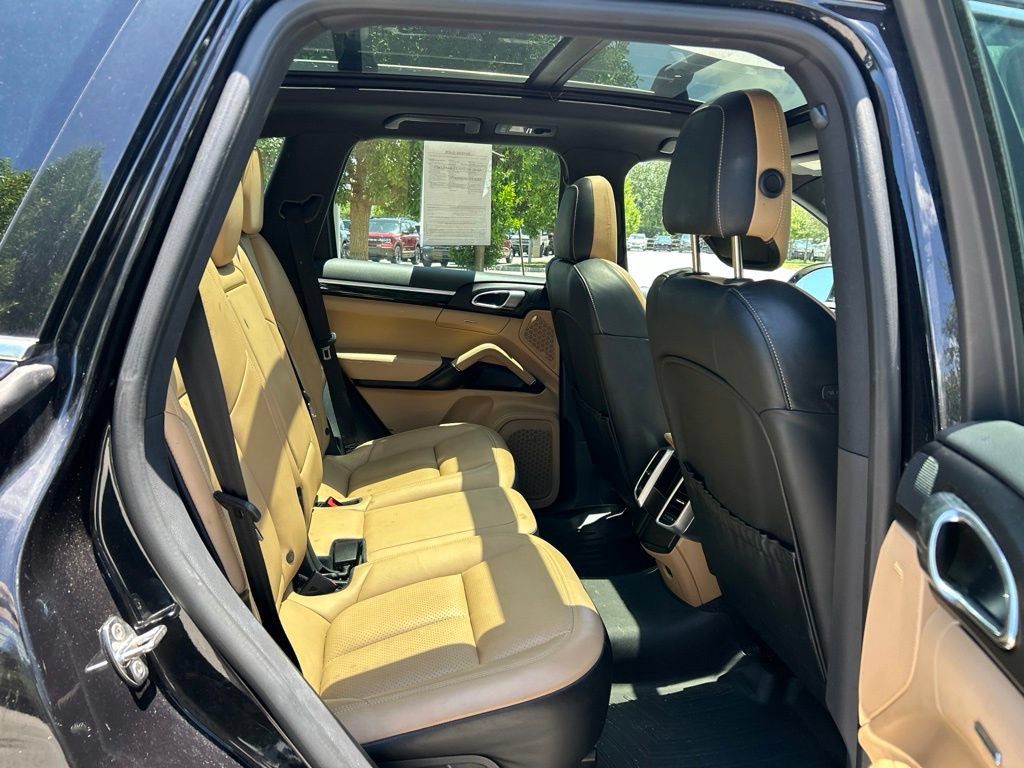 Used 2017 Porsche Cayenne S AWD/4WD image 45
