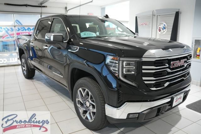New 2026 GMC Sierra 1500 SLT w/ SLT Convenience Package