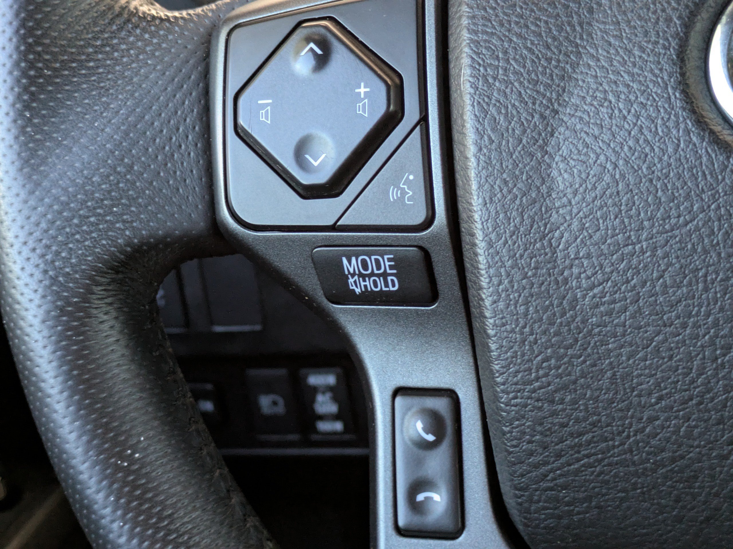 Used 2022 Toyota Tacoma TRD Off-Road w/ Technology Package AWD/4WD image 24
