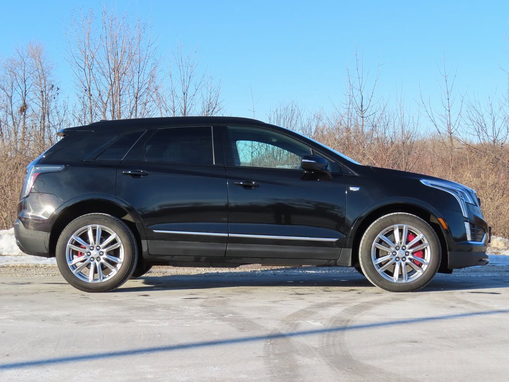 Used 2023 Cadillac XT5 Sportv w/ LPO, Floor Liner Package image 2