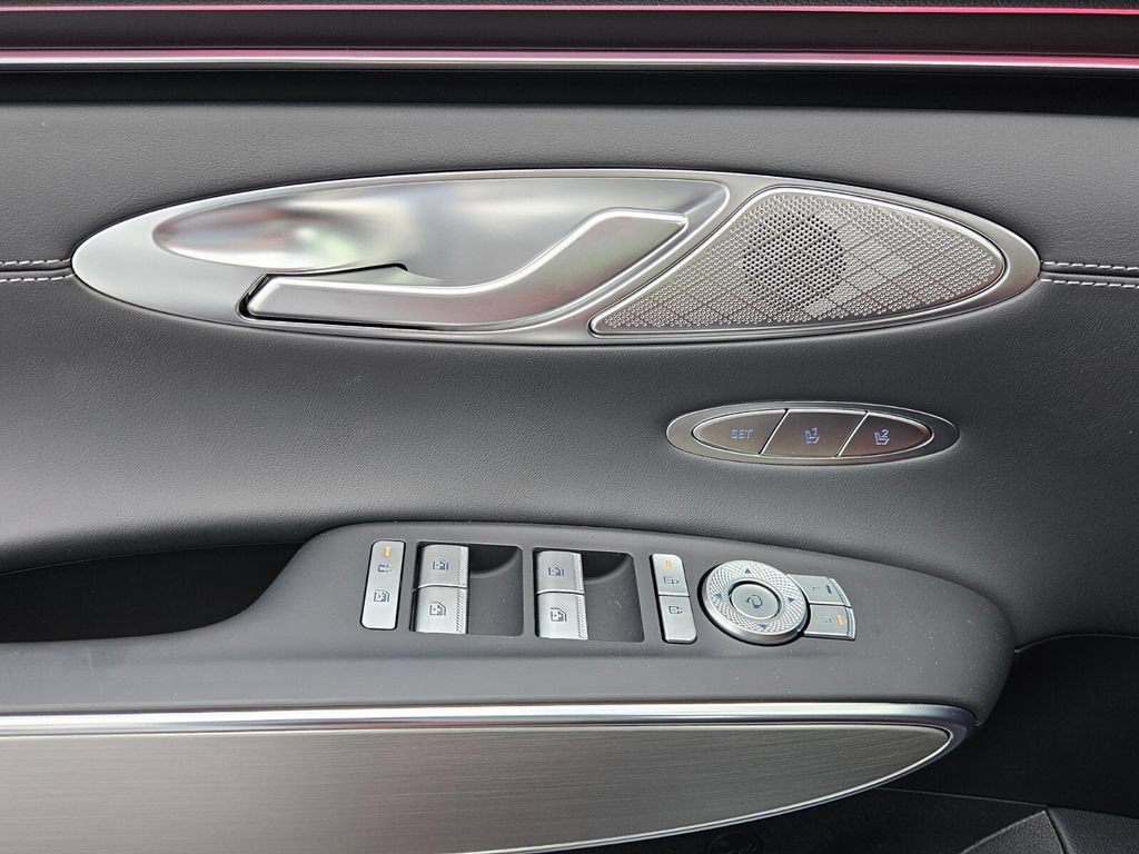 New 2026 Genesis GV70 2.5T Select AWD/4WD image 26