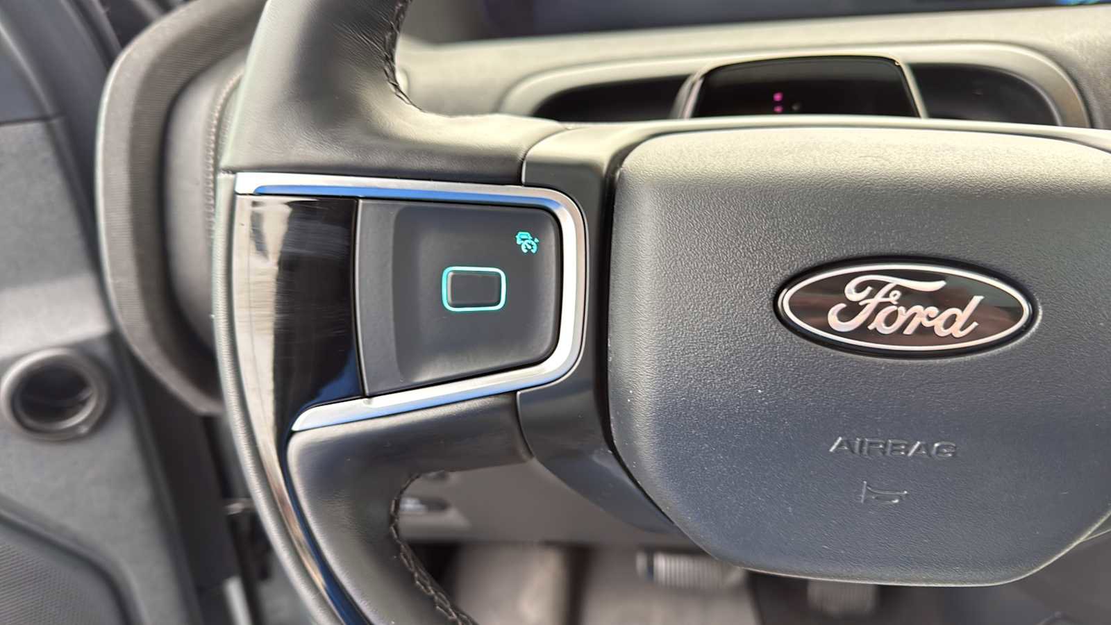 Used 2025 Ford Expedition Platinum w/ Stealth Performance Package image 19