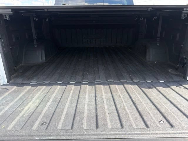 Used 2024 Chevrolet Silverado 1500 High Country w/ Technology Package AWD/4WD image 10